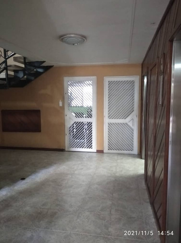 Imagen 8 de 10 de Rosmeli Vende Cómodo Apartamento En Res. Don Bosco Al Lado Del C.c La Granja Naguanagua