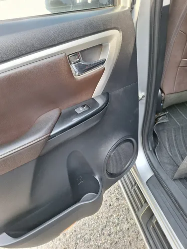 Toyota Fortuner 2.7l Mid