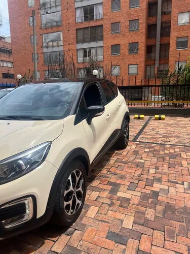 Renault Captur 2.0 Intens Automática