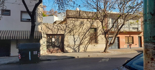 Venta Lote En Pleno Paternal Con Salida A Dos Calles