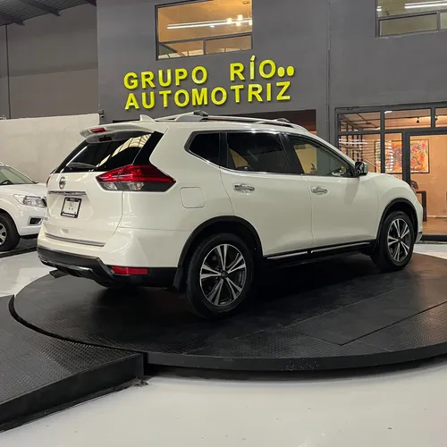 Nissan X-Trail 2.5 Advance 3 Filas Cvt