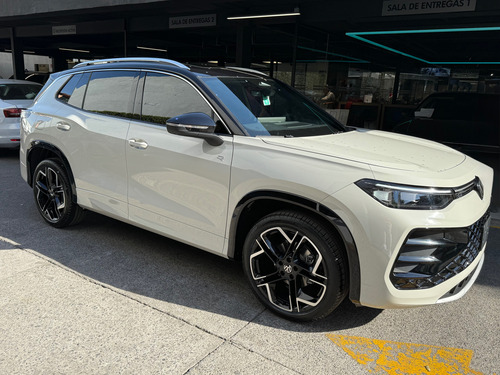 Volkswagen Tiguan 1.4 Tsi R-Line Dsg7