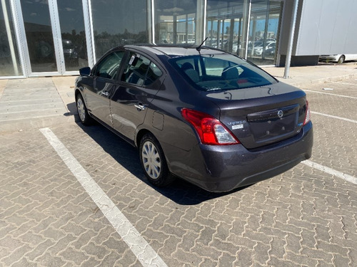 Nissan Versa Sense At 1.6 2017