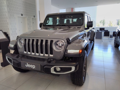 Imagen 1 de 15 de Jeep Gladiator Overland 3.6 At8 4x4 Entrega Inmediata Avd