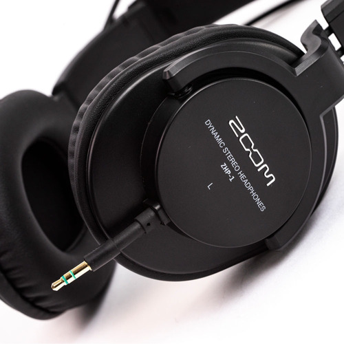 Kit Para Podcast Zoom Zdm-1 Pmp Podcast Mic Pack + Cor Preto