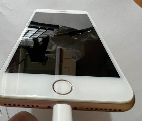 iPhone 8 Plus 64 Gb Oro (Usado)