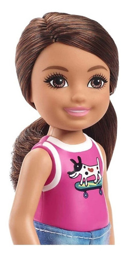 Imagem 5 de 6 de Boneca Barbie Chelsea Morena Shorts Tie-dye - Mattel Ms