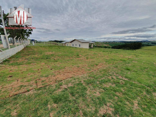 Linda Chácara Com 02 Dormitórios, Lugar Alto, Ótimo Bairro À Venda, 2000 M² Por R$ 300.000 - Zona Rural - Pinhalzinho/sp - Ch0581