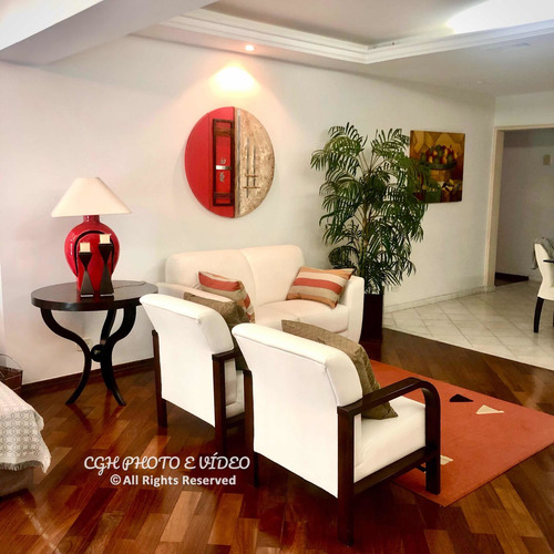Apartamento Em Pitangueiras Finamente Decorado E Mobiliado