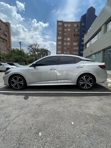 Nissan Sentra 2023 Automatico
