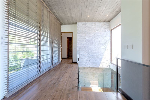 Imagen 23 de 26 de Casa Estilo Moderna, Condominio Los Bosques De Piedra Roja