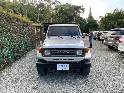 Toyota Land Cruiser 4.5 Fzj73