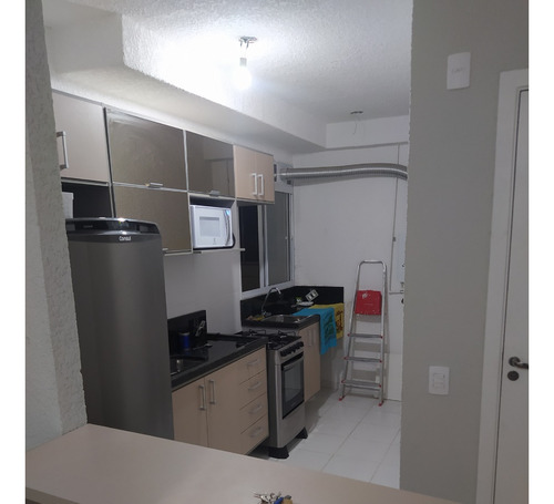 Apartamento C/ Cozinha Planejada E Piso Laminado