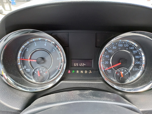 Imagen 14 de 15 de Chrysler Town&country Touring Tela 2016