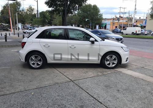 Imagen 9 de 14 de Impecable Audi A1 Cool 5p 1.4t Sportback 2016