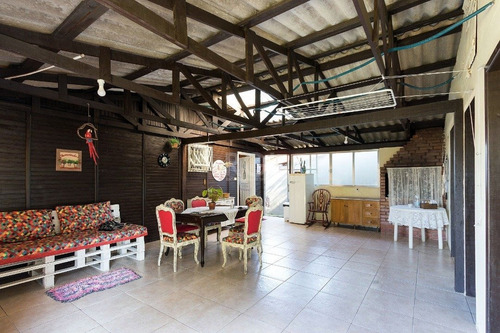 Casa Em Guarujá Com 3 Dormitórios - Lu431257