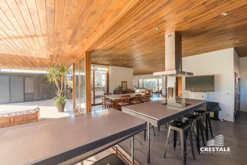 Imagen 8 de 30 de Excelente Casa 4 Dormitorios En Venta - San Sebastian