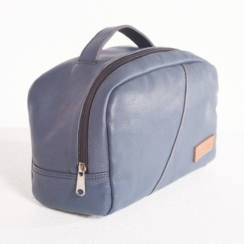 Imagem 4 de 4 de Necessaire De Couro Legítmo - Mauga Linha Horizonte (azul)