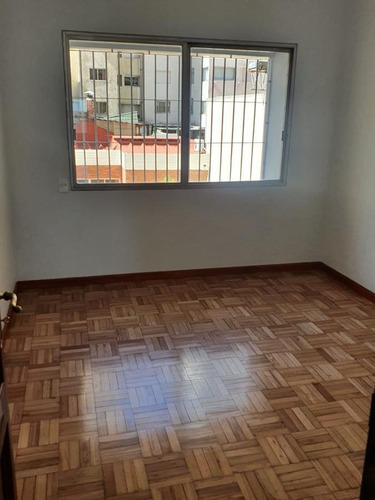Imagen 20 de 30 de Rambla Republica Del Perú Esq Buxareo, 193 M2 , Gge X2 , Reciclado !!