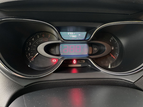 Imagen 22 de 25 de Renault Captur 2.0