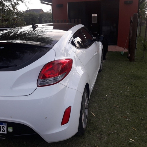Hyundai Veloster 1.6 6at 130cv 2017