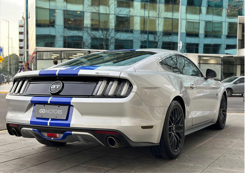 Ford Mustang 5.0 Gt 421cv