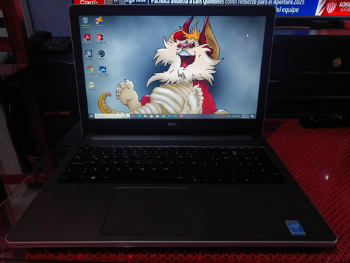 Dell Laptop Ultrabook 5558 Intel Core I5, 8gb Ram, 250gb Ssd Plateado (Usado)