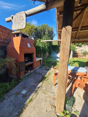 Apta Crédito!!! Excelente Oportunidad A La Venta, Se Trata De Una Propiedad Ubicada En La Calle Hipólito Yrigoyen 1200.