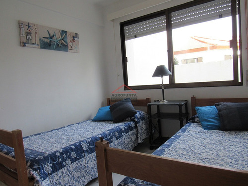 Apartamento En Península 3 Dormitorios Con Garage- Ref: 5297