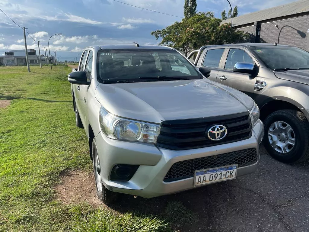 Toyota Hilux 2.4 Cd Dx 150cv 4x4