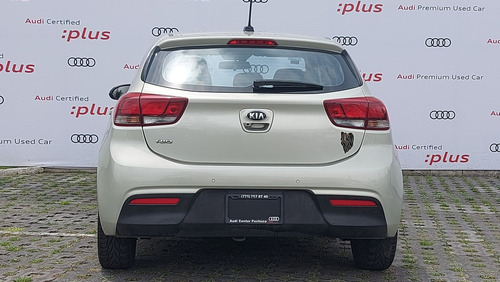 Imagen 4 de 15 de Kia Kia Rio Hb 2018 5p Hb Ex, Ta6, Ve, F. Niebla, Ra-15