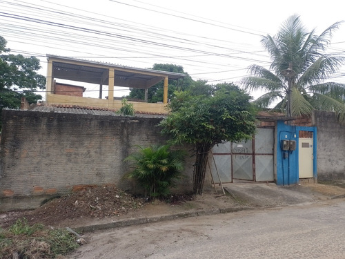 Casa Com 4 Quartos Sendo 1 Suite