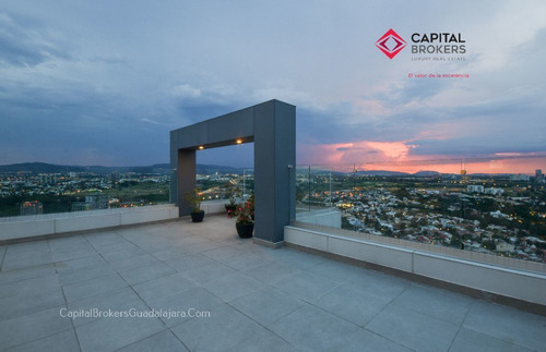 Penthouse De Super Lujo En Venta En Attala Zona Andares