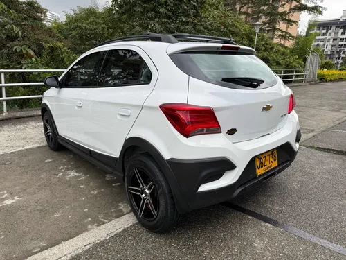 Chevrolet Onix Active