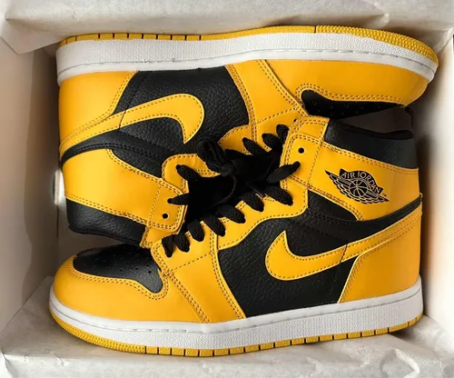 Zapatos jordan amarillos sales