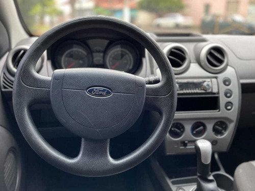 Imagem 9 de 11 de Ford Fiesta 1.6 Se Sedan 16v Flex 4p Manual 2011