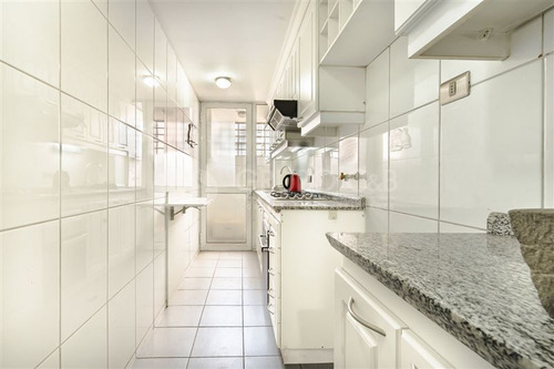 Departamento En Venta De 2 Dorm. En Ñuñoa