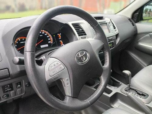 Toyota Hilux 3.0 SRV TOP 4X4 CD 16V TURBO INTERCOOLER DIESEL 4P AUTOMÁTICO