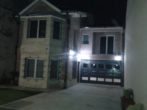 Imagen 6 de 30 de Sensacional Chalet Con Detalles A Terminar