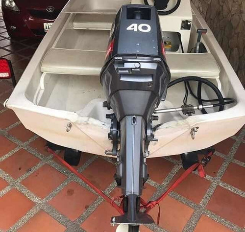 Lancha Boston Whaler Lv171
