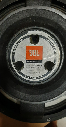 Sub Woofers Jbl 2241h-18 Pulgadas  600 Watts 