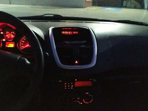 Imagem 8 de 13 de Peugeot 207 Xr 1.4 8v Flex