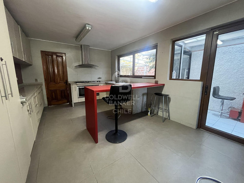 Casa Cercana A Colegios En Lo Barnechea
