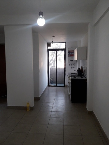Imagen 4 de 9 de Departamento En Venta En Lanus Oeste