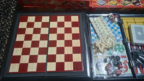 Imagen 5 de 5 de Juego De Mesa 8 N 1 Damas Ajedrez Backgammon Dominó Ludo Car