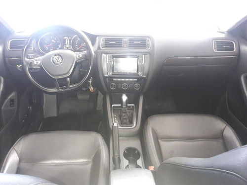 Imagen 13 de 15 de Volkswagen Vento 1.4 Highline 150cv At 2017