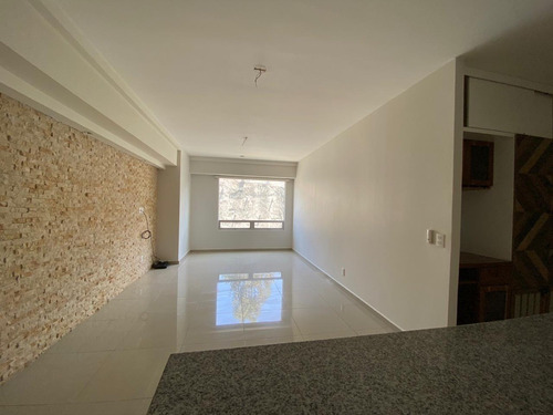 Imagen 2 de 12 de Precioso Departamento Venta En Vía Santa Fe