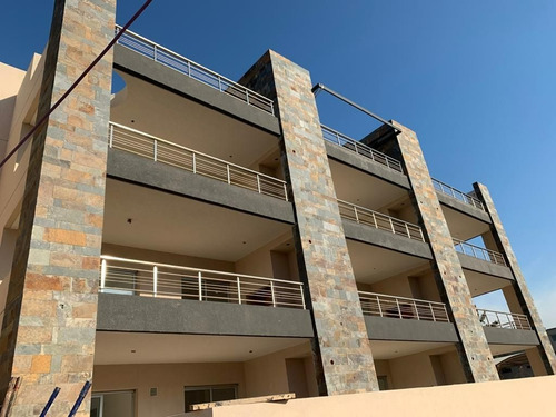 Imagen 5 de 19 de Departamento En Venta De 1 Dormitorio C/ Cochera En Canning