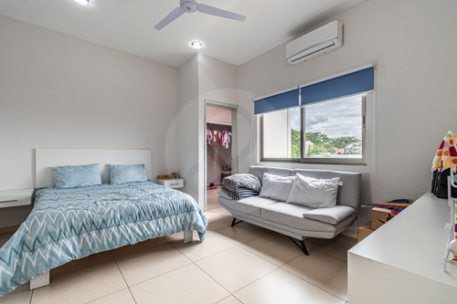 Casa En Venta En Fraccionamiento Burgos Bugambilias