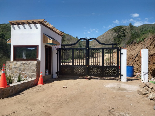 Terrenos En Venta En Valle De Guadalupe Fraccionamiento Privado $ 28.00 Dolares Mt2